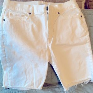 Loft size 10 Bermuda white cut off denim shorts! Gently worn, well taken care of